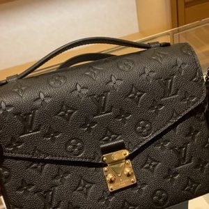 Louis Vuitton Pochette Metis